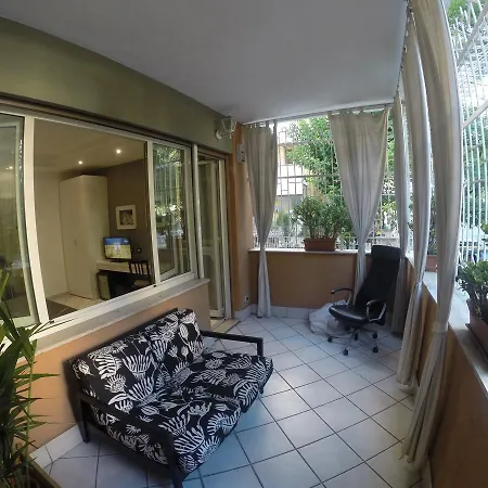 Tre R Bed & Breakfast 4*